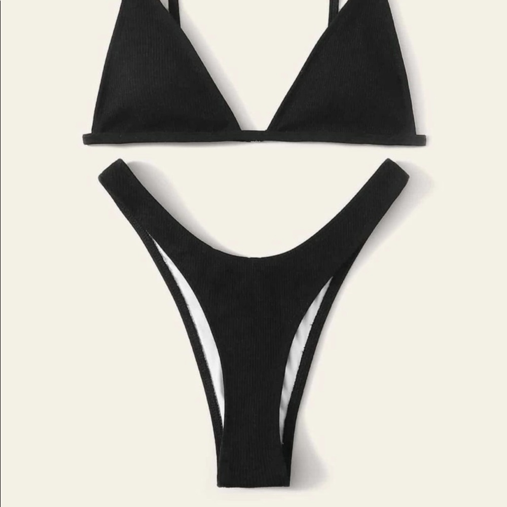 😻 Bundle 5 for $30 😻 SHEIN black bikini bottom